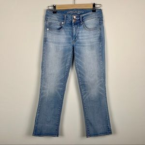 American Eagle artist crop light wash denim